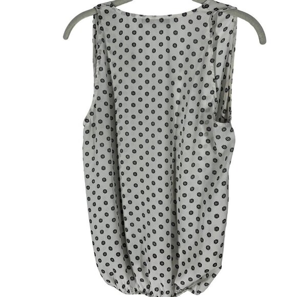 Collective Concepts Stitch Fix V-Neck Sleeveless Draped Blouse Top Size M - Picture 2 of 12